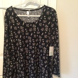 LuLaRoe Lynnae Top